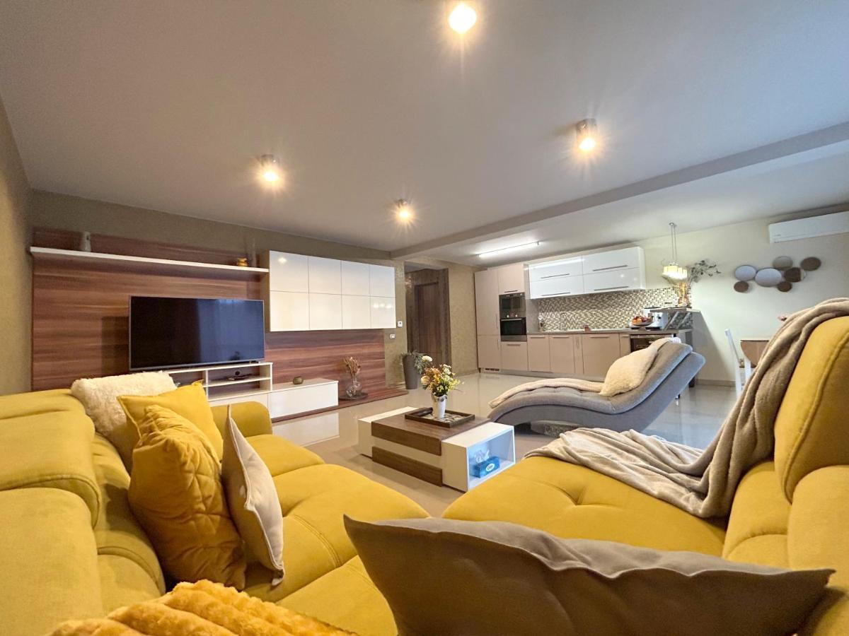 Thea Apartment 蒂米什瓦拉 外观 照片